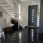Casa vacanze Hienoa Talo Porealtaalla Laehellae Helsinkiae Ja Lentokenttaeae Tuusula